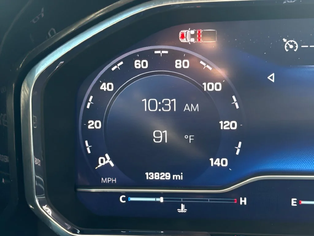 Used 2025 White Chevrolet LT image 20