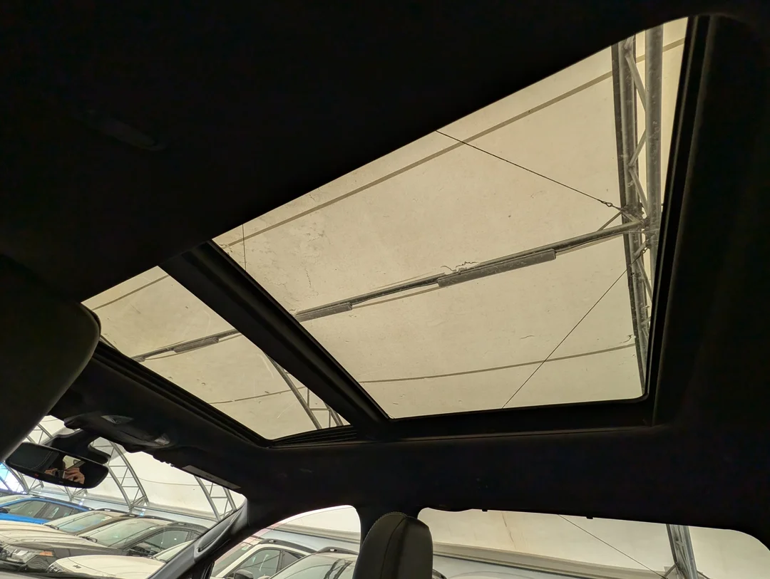 New 2027 Black Chrysler Select - - AWD - 3.6L Pentastar V6 - Adaptive Cruise Control - Blind Spot Monitor & More! image 26