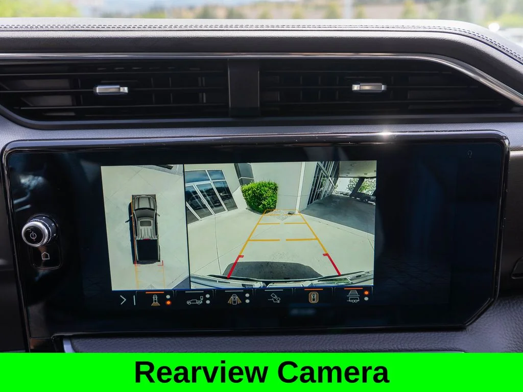 Used 2025 White GMC Denali image 26