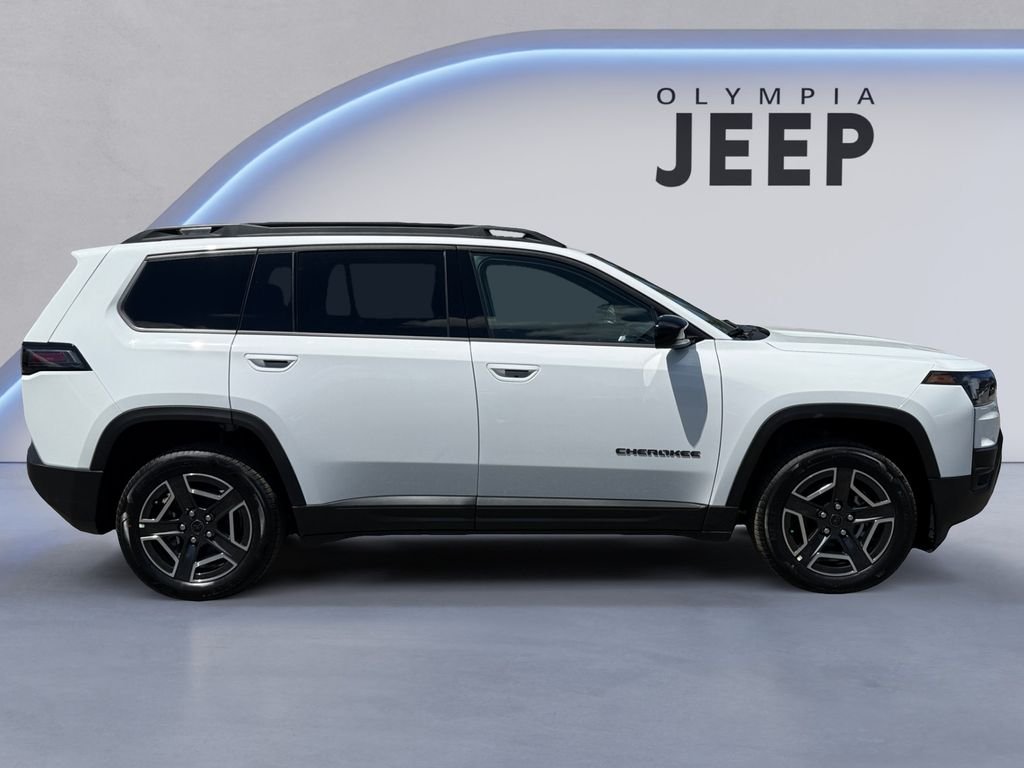 New 2026 Bright White Clear-Coat Exterior Paint Jeep Laredo image 6
