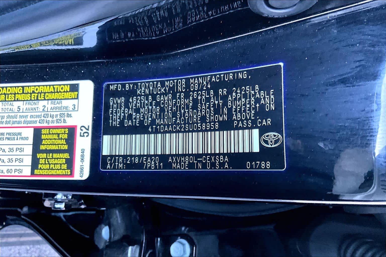 Used 2025 Midnight Black Metallic Toyota SE image 34