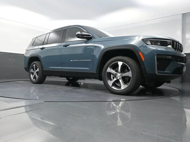 New 2026 Steel Blue Exterior Paint Jeep Limited image 19