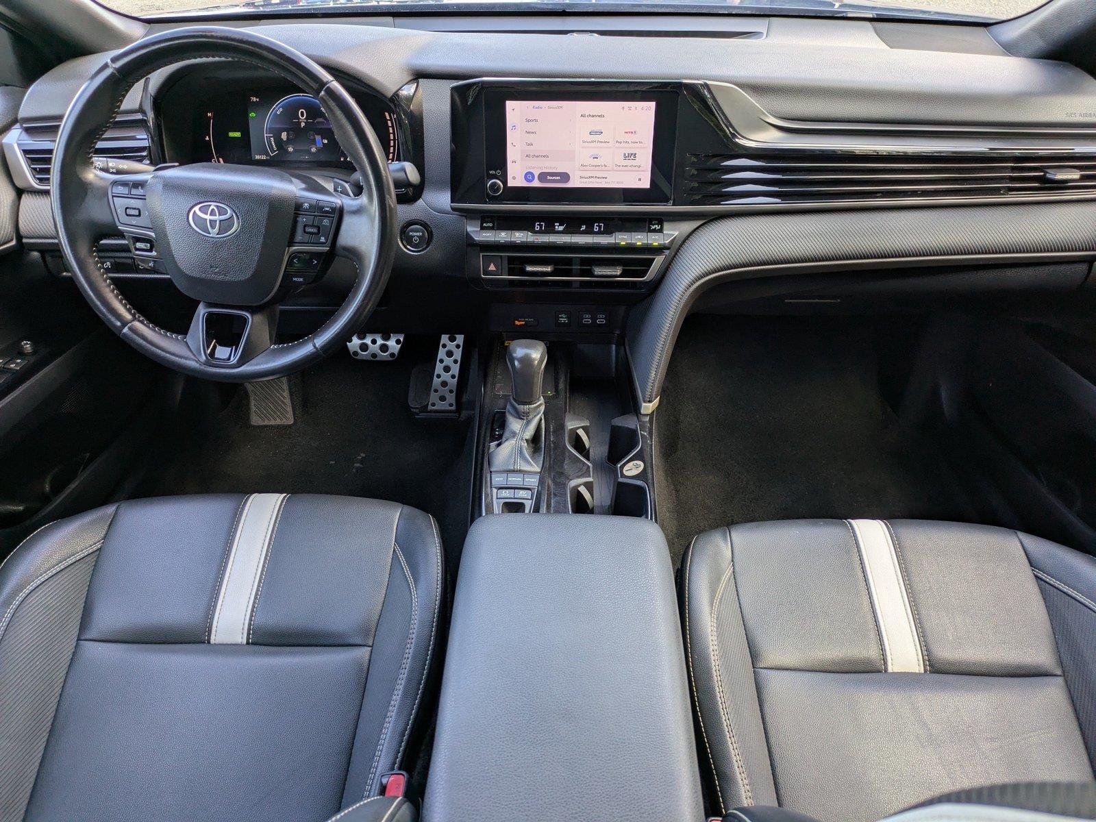 Used 2025  Toyota SE image 14