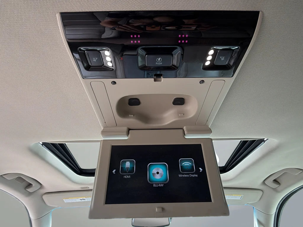 Used 2019 Blue Chevrolet Premier image 33