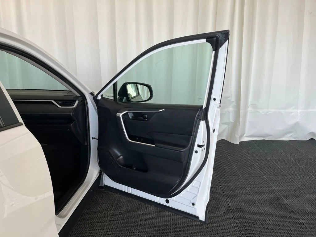 Used 2024 White Toyota LE image 19