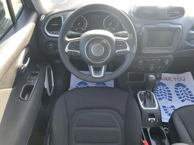 Used 2020 Gray Clearcoat Jeep Latitude image 12