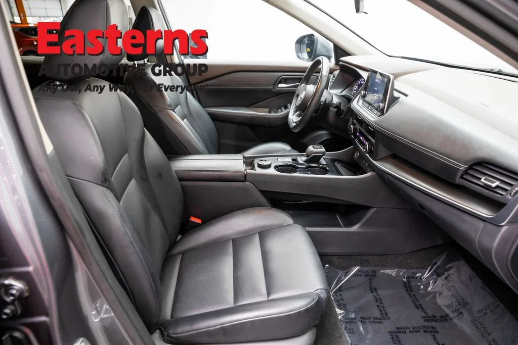 Used 2023 Gray Nissan SV image 24