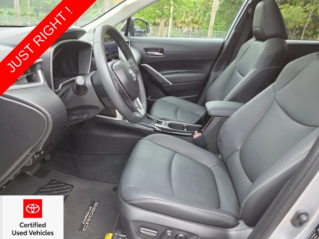 Certified Used 2025 Silver Toyota XLE image 25