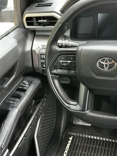 Used 2025 Black Toyota SR5 image 26