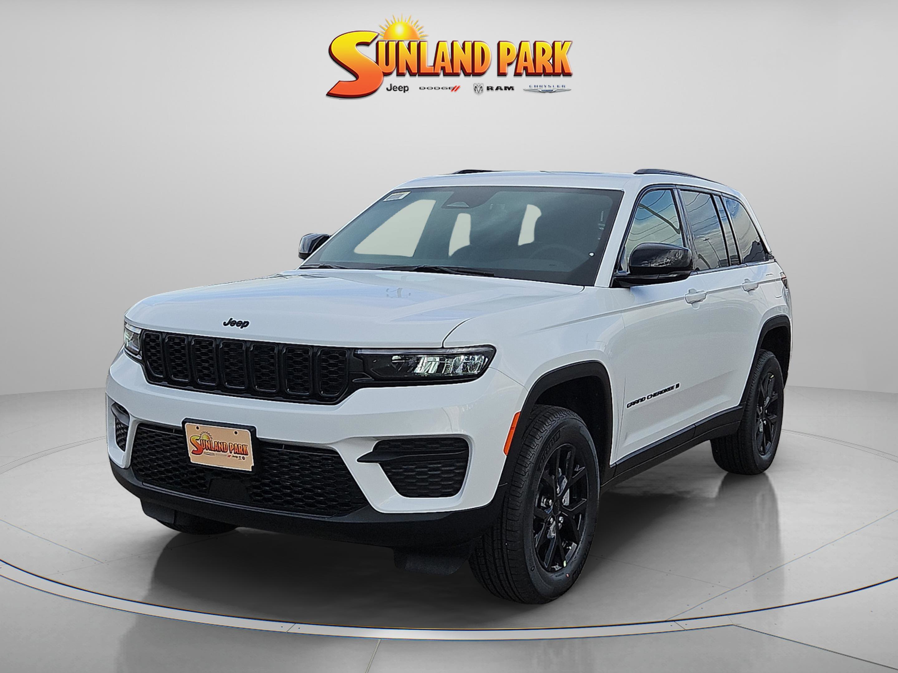 New 2025 Bright White Clear-Coat Exterior Paint Jeep Altitude X image 2