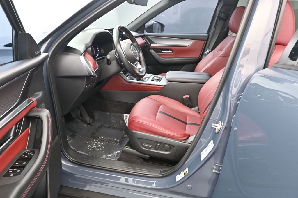 Used 2025 Gray Mazda Premium Plus image 14