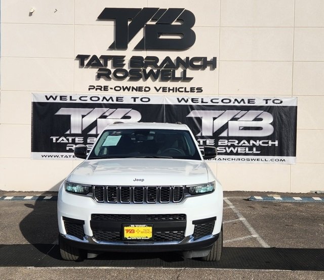 2023 Jeep Grand Cherokee Laredo Altitude photo 2