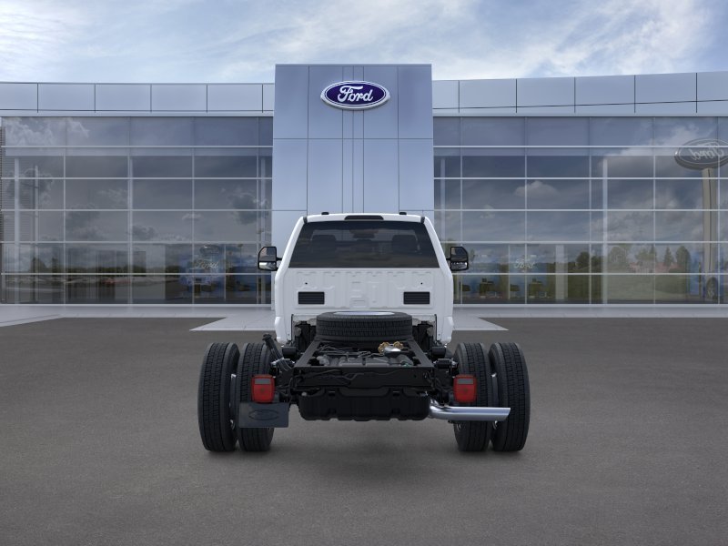 2025 Ford F-450 Super Duty Chassis Cab XL - Photo 30