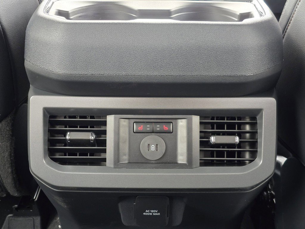 New 2026 Oxford White Ford LARIAT image 34