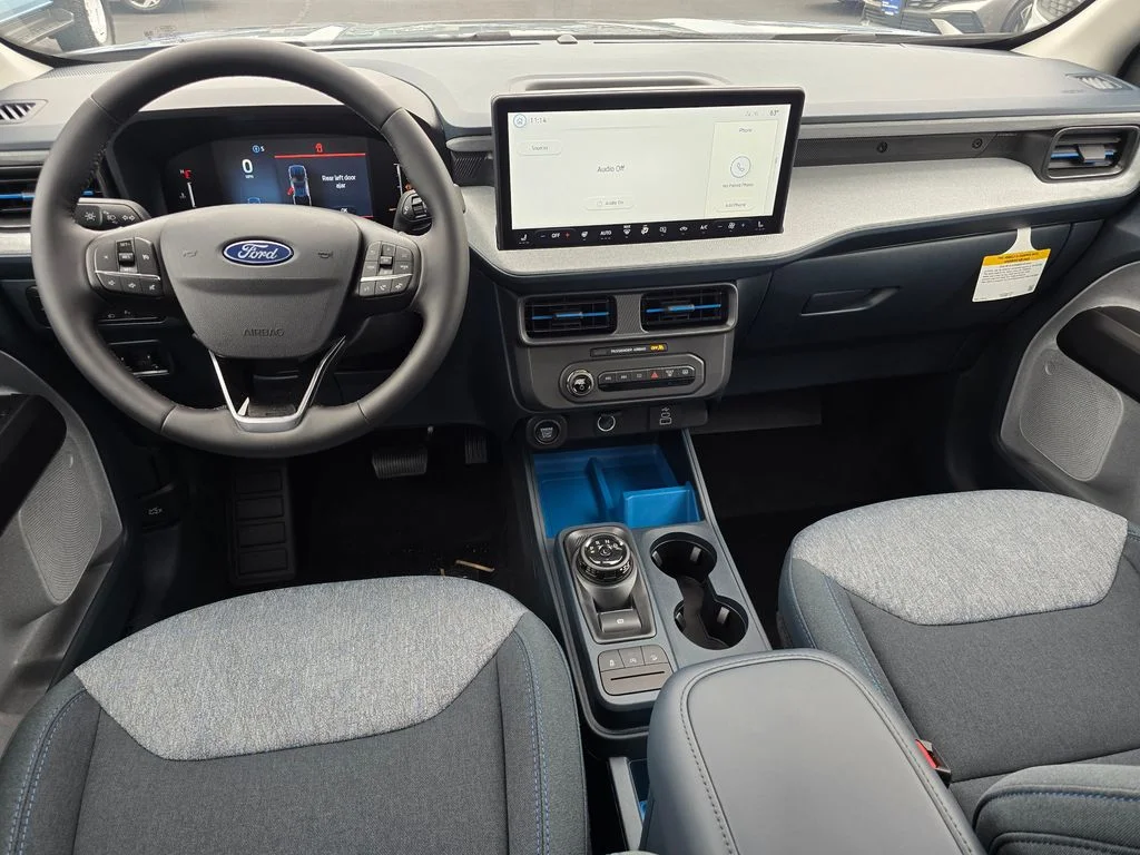 New 2025 Azure Gray Metallic Tri-Coat Ford XLT image 15