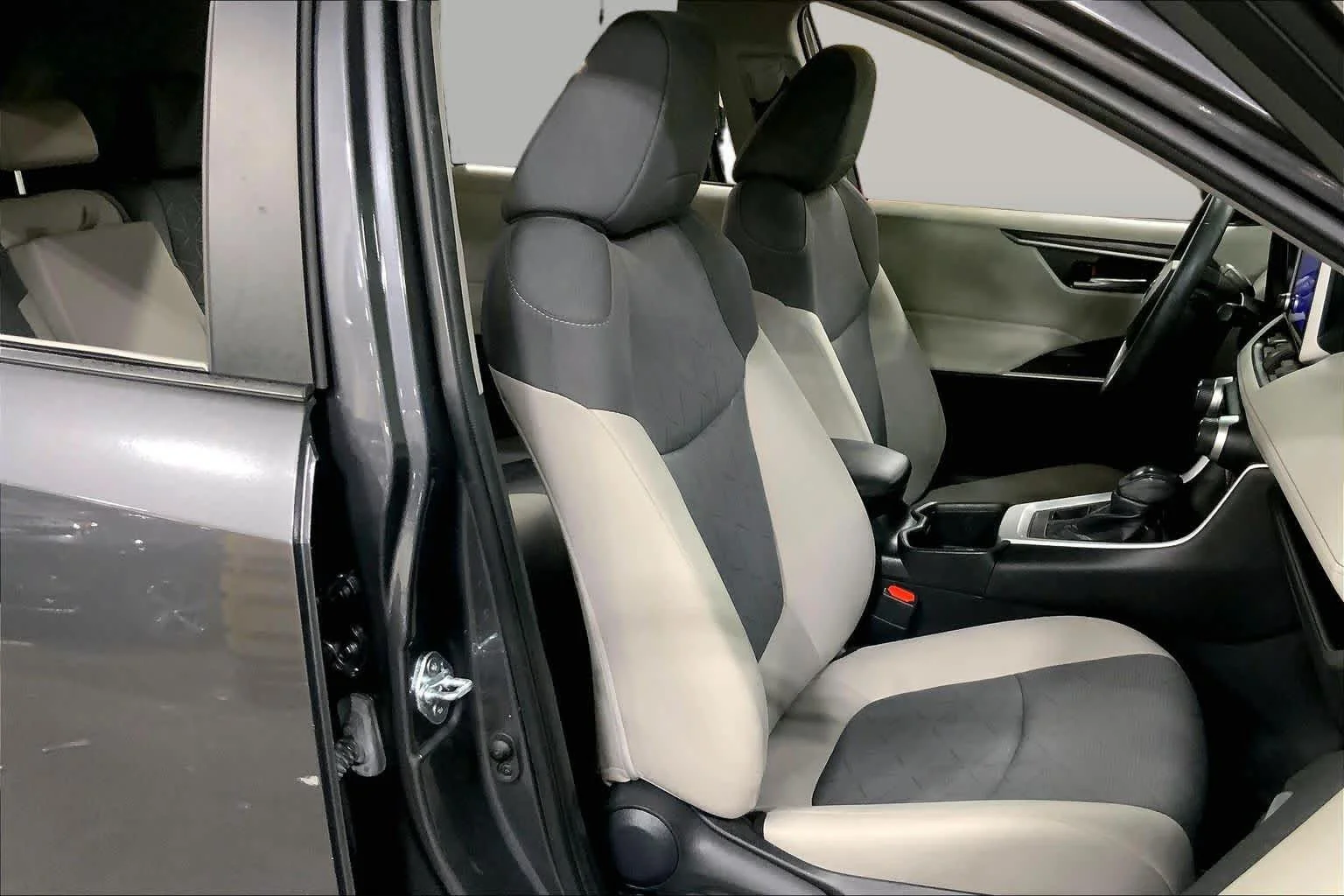 Used 2024 Magnetic Gray Metallic Toyota XLE image 9