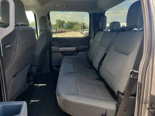 Used 2025 Gray Ford XLT image 13