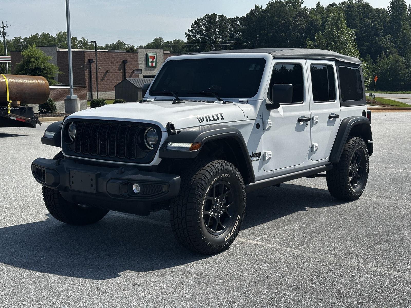Used 2026 Bright White Clearcoat Jeep Willys image 5