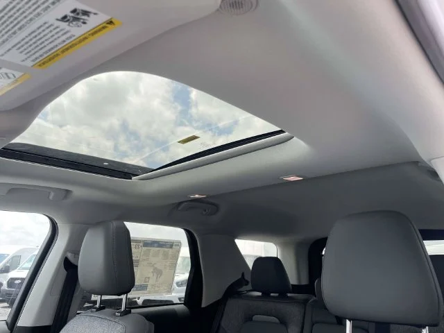 New 2026 Oxford White Ford Badlands image 13