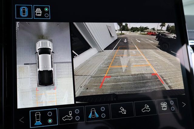 2026 GMC Sierra EV Elevation - Photo 25