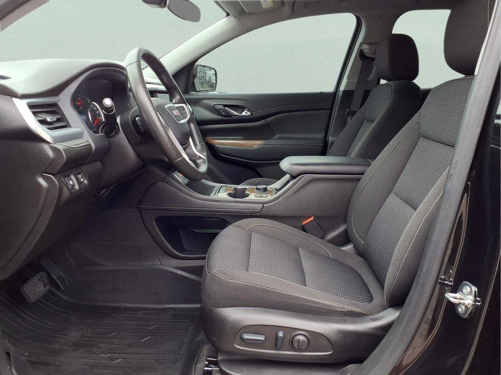 Used 2023 Ebony Twilight Metallic GMC AWD SLE image 9