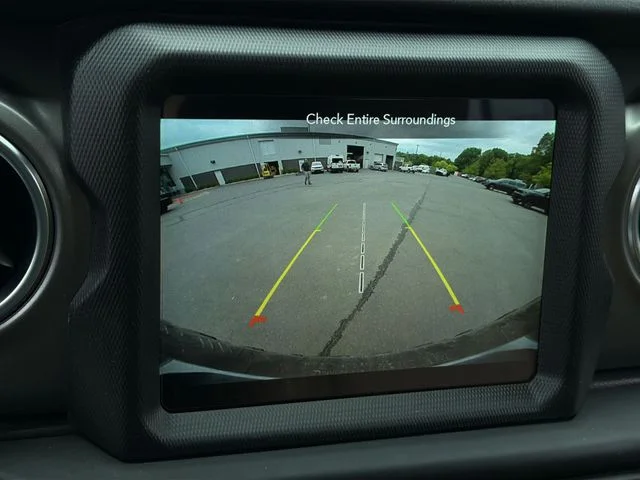 Used 2023 Black Jeep Rubicon image 13