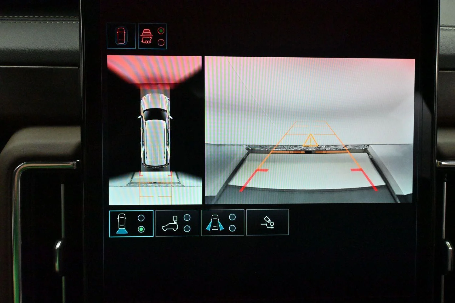 Used 2025 Volcanic Red Tintcoat GMC Denali Ultimate image 26