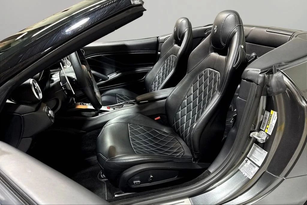 Used 2015 Grigio Silverstone Ferrari T image 18