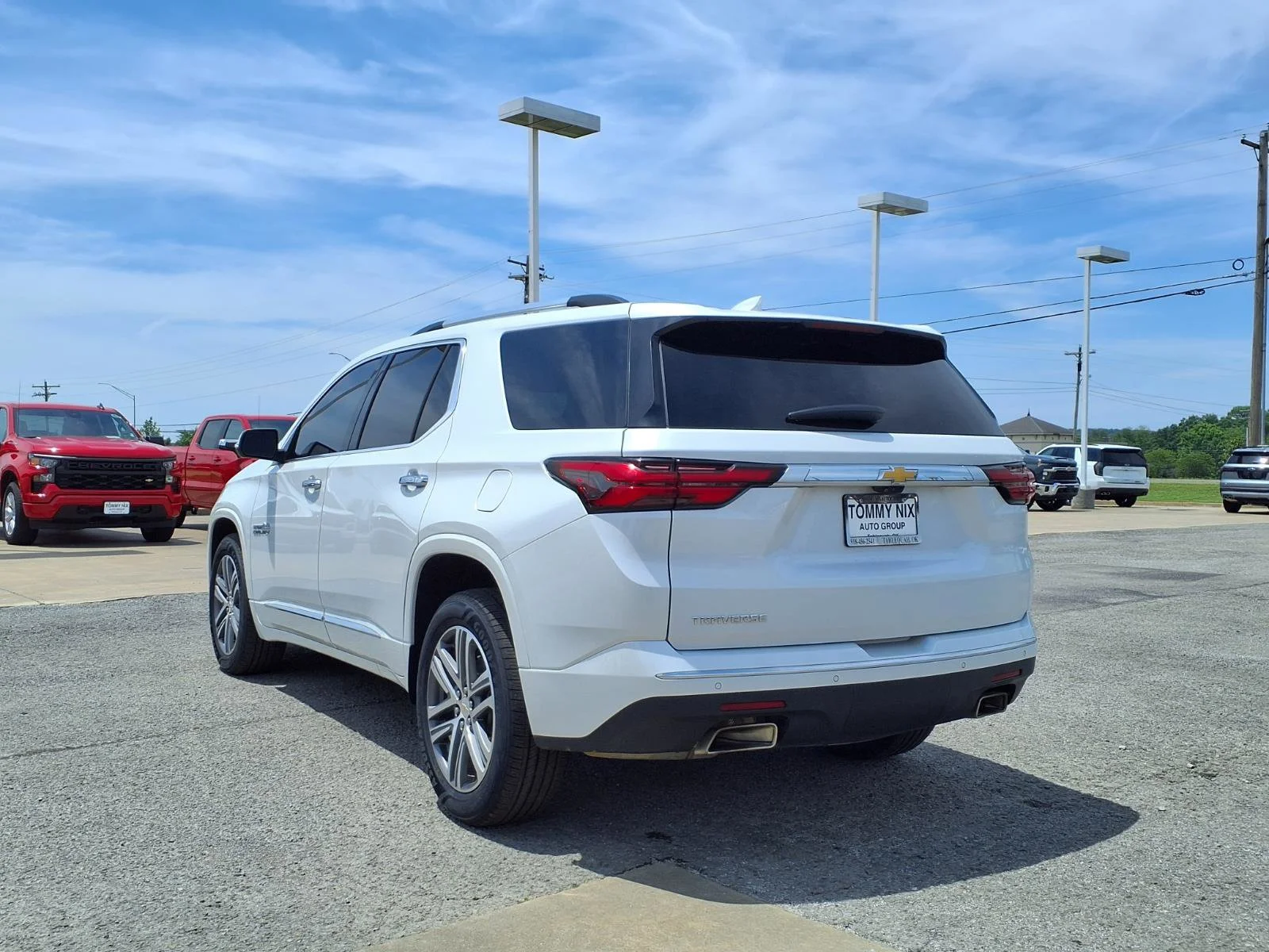 Used 2023 Iridescent Pearl Tricoat Chevrolet High Country image 2