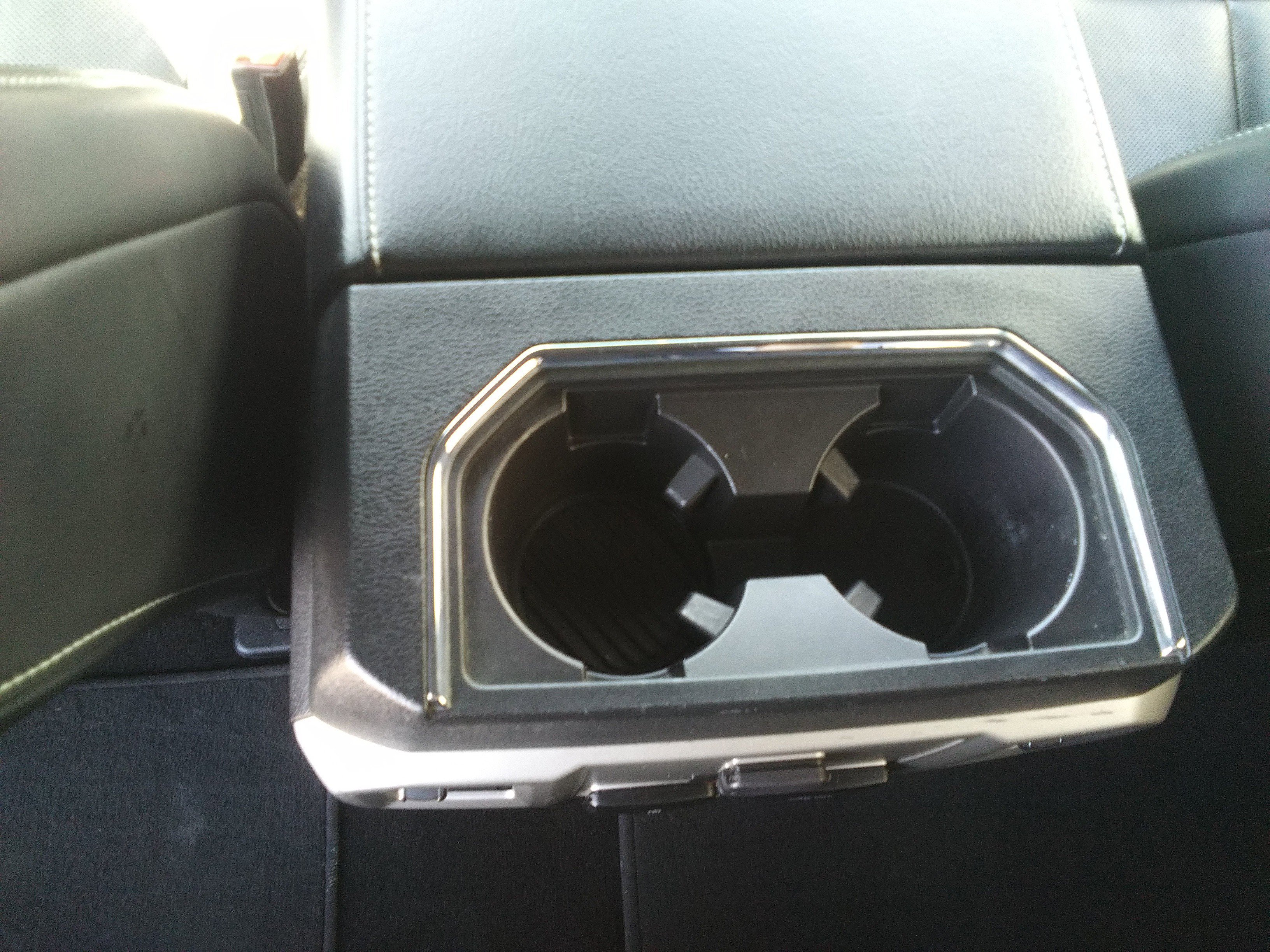 Used 2018 Black Ford Lariat image 9
