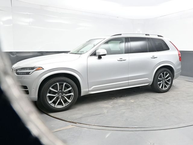 Used 2018 Silver Volvo T6 Momentum image 3
