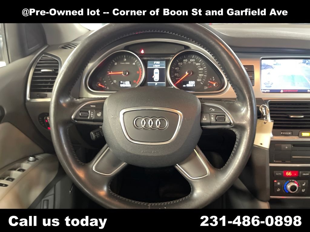 Used 2013  Audi  image 19