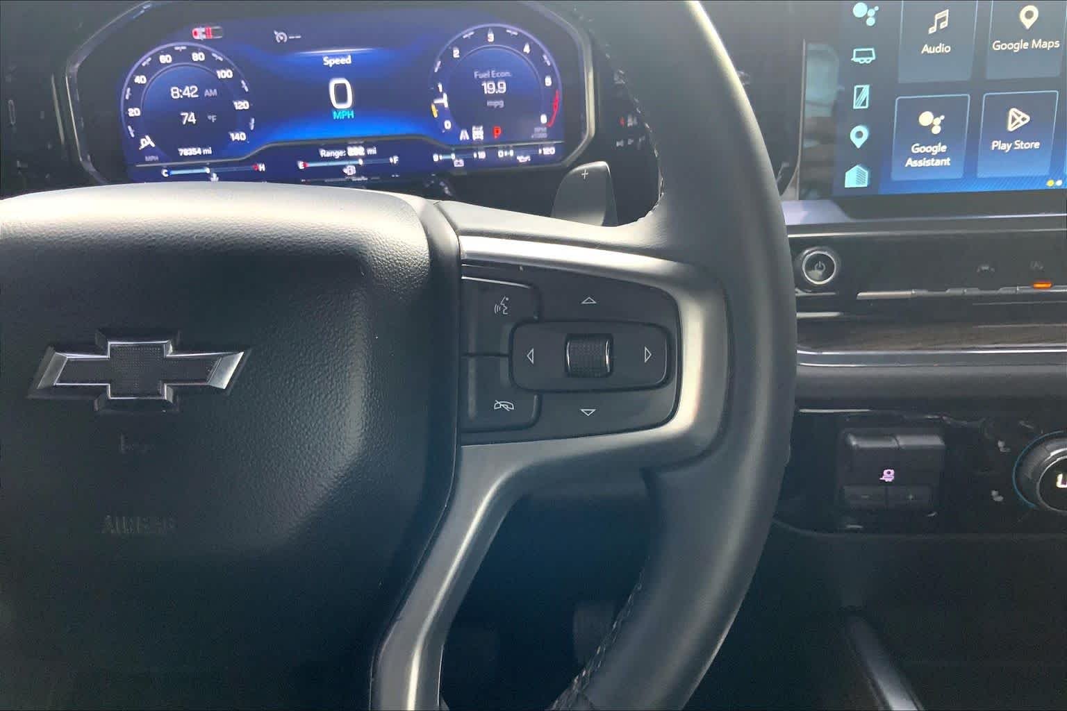 Used 2024 Summit White Chevrolet RST image 25