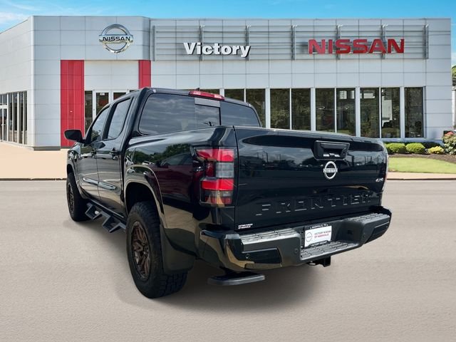 New 2026 Super Black Nissan Crew Cab SV image 5
