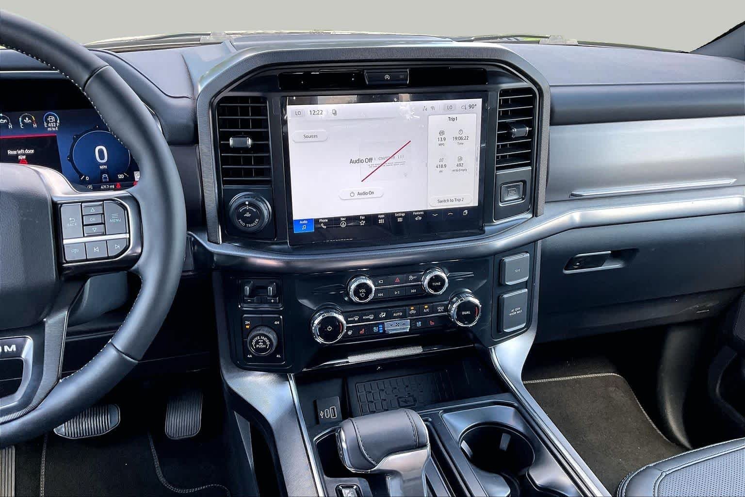 2026 Ford F-150 Platinum - Photo 6