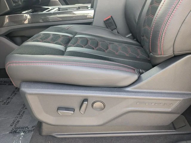 New 2026 Star White Metallic Tri-Coat Ford F-250® Lariat® image 28