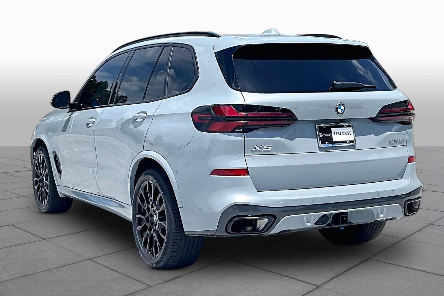 Used 2024 Brooklyn Grey Metallic BMW xDrive40i image 15