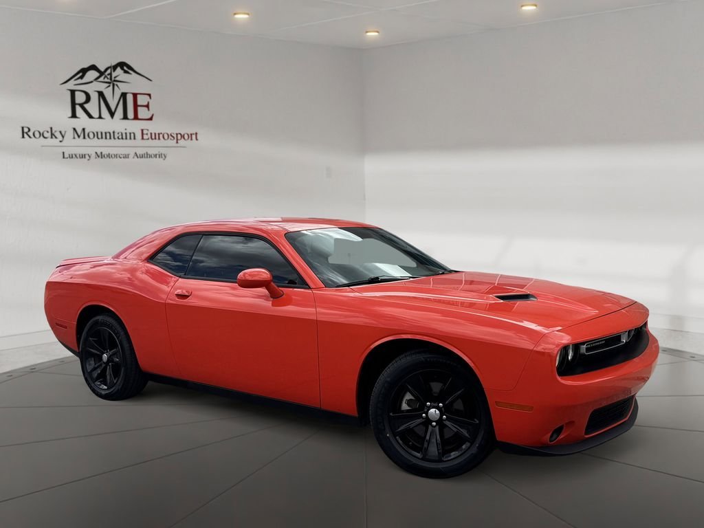 2021 Dodge Challenger SXT