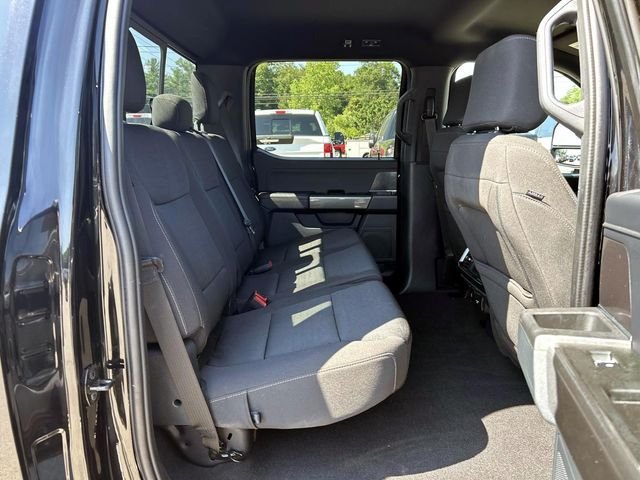 Used 2023 Black Ford XLT image 16