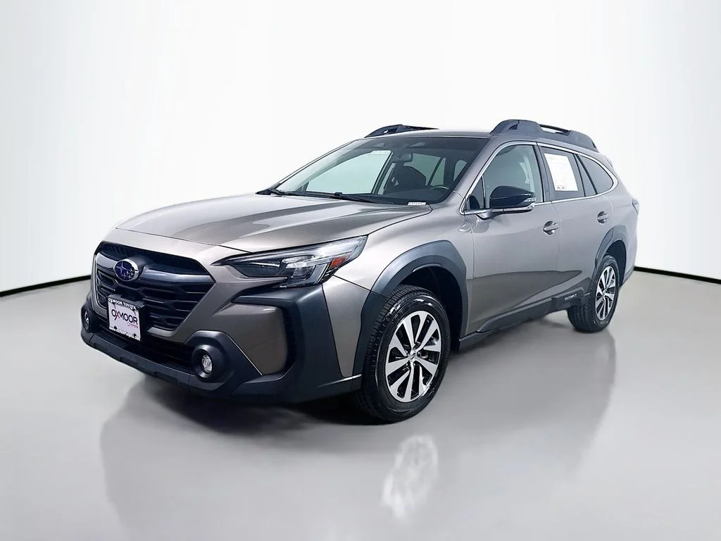 Used 2024 Brilliant Bronze Metallic Subaru Premium image 3