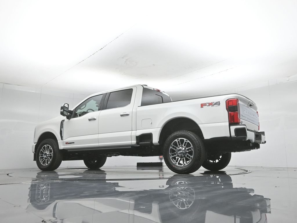 New 2026 Star White Metallic Tri-Coat Ford Platinum image 3