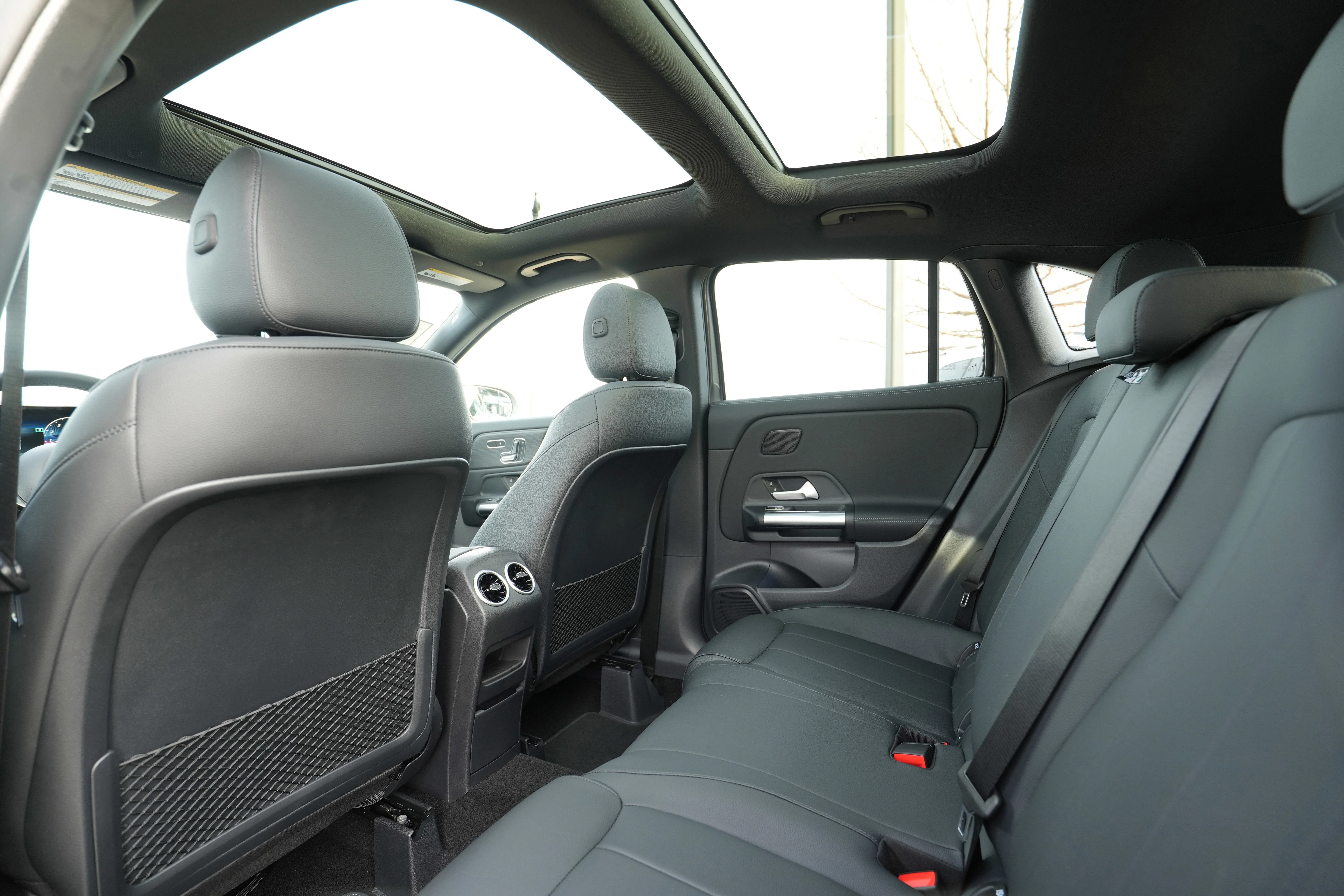 Used 2026 Gray Mercedes-Benz GLA 250 image 37