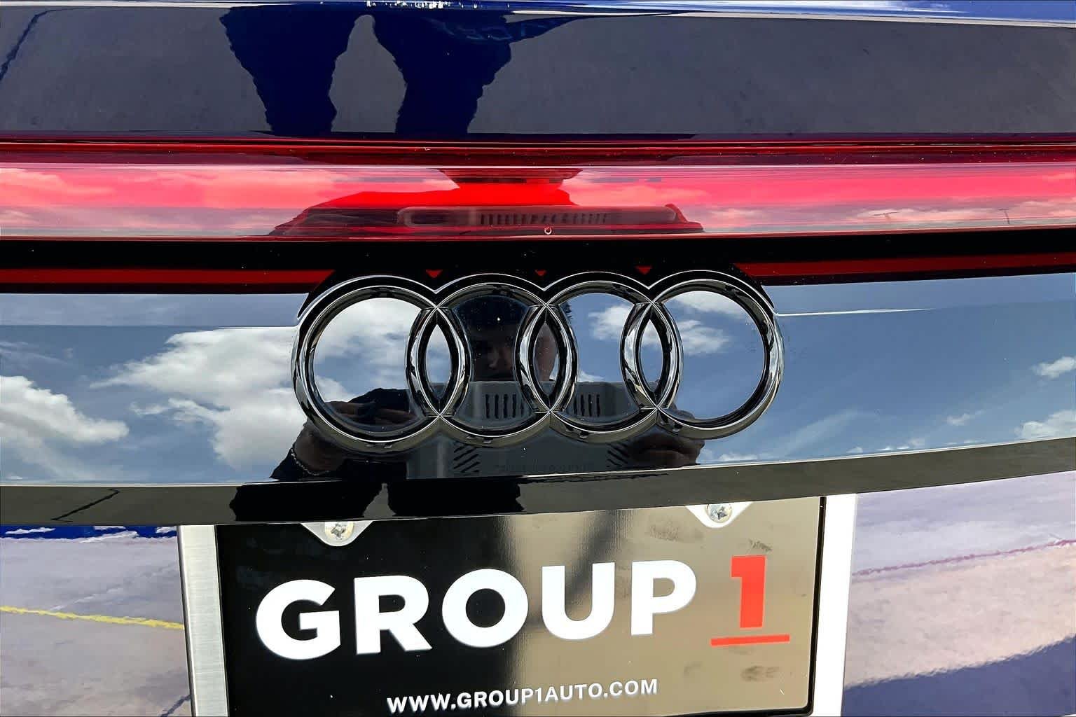 Used 2021 Navarra Blue Metallic Audi Premium Plus image 10