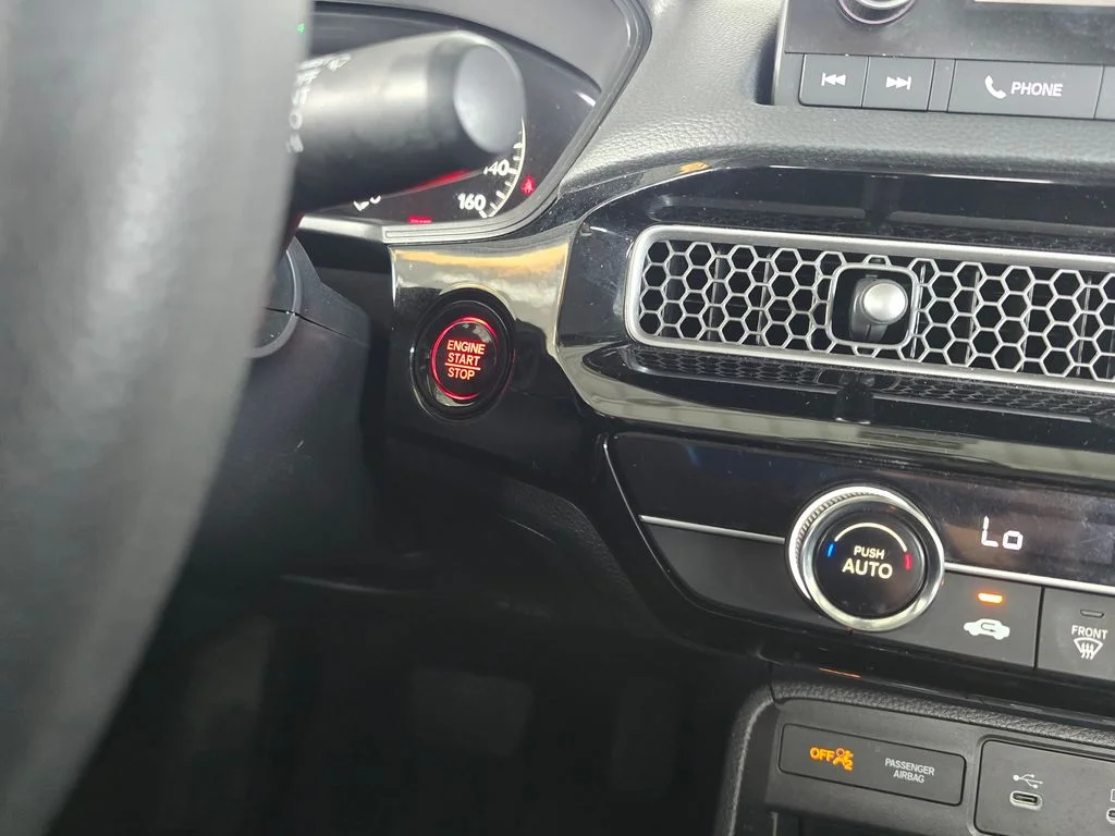 Used 2025 Red Honda LX image 19