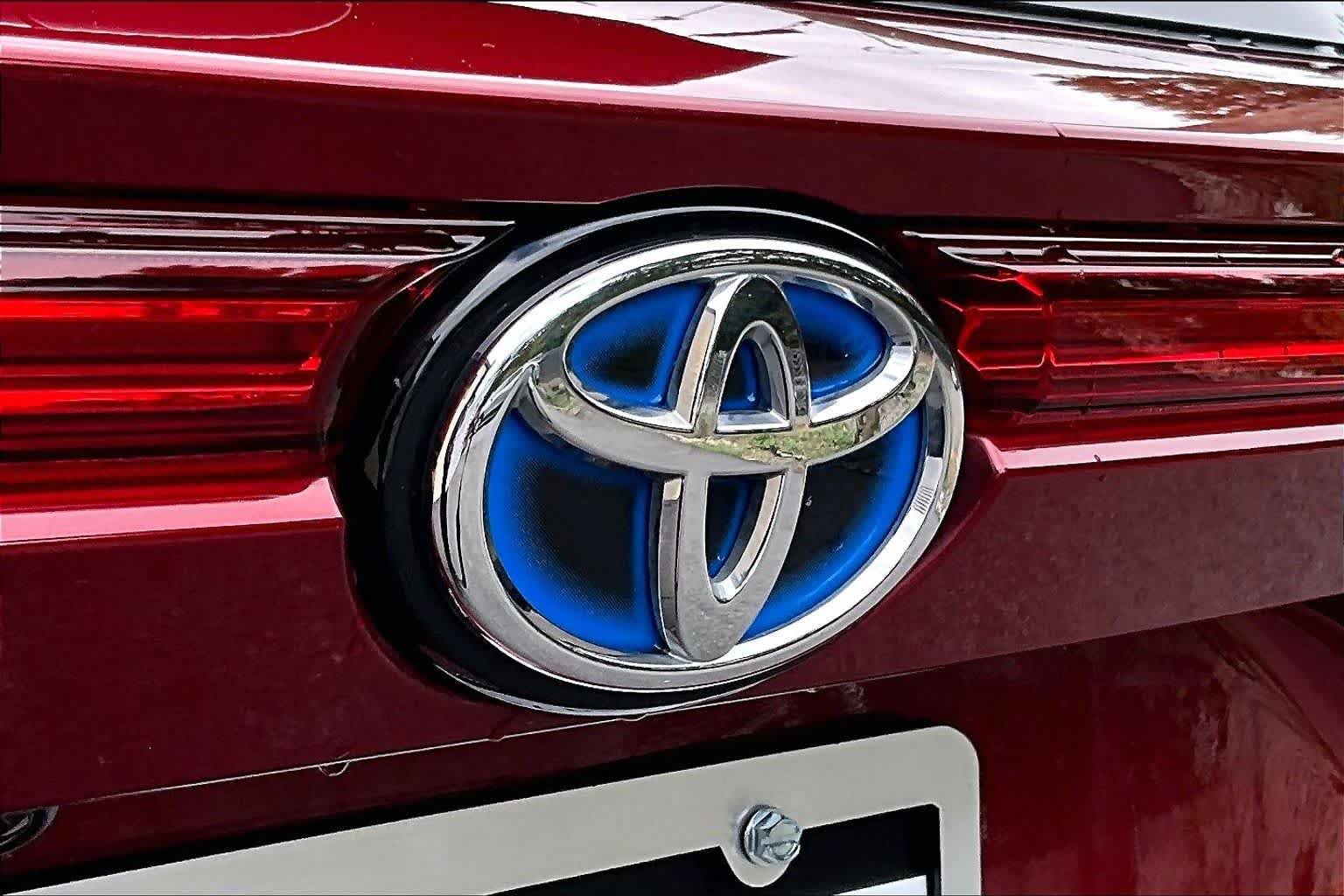 Used 2024 Ruby Flare Pearl Toyota LE image 31
