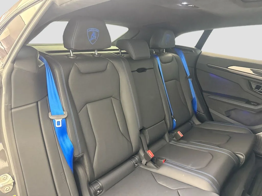 2025 Lamborghini Urus SE - Photo 30
