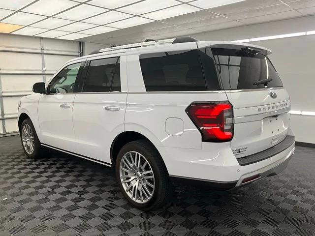 Used 2024 White Ford Limited image 21