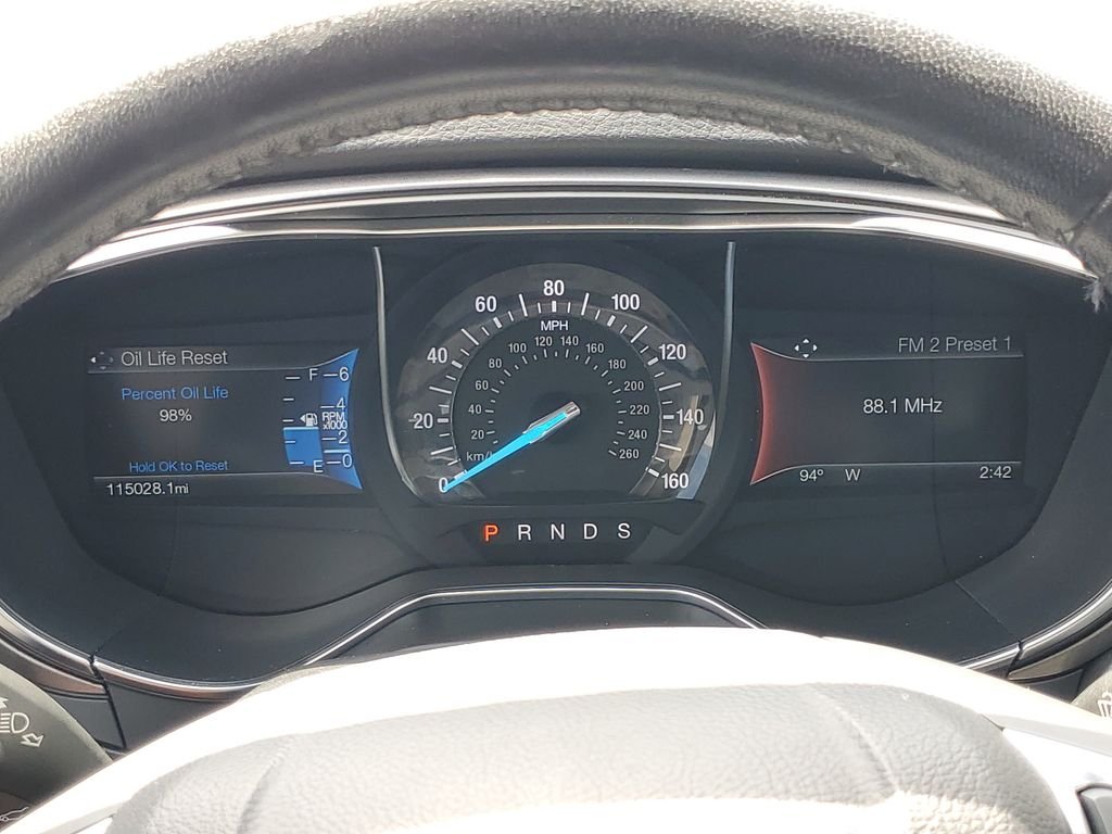 Used 2017 Red Ford SE image 16
