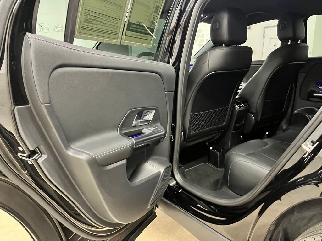 Certified Used 2024 Black Mercedes-Benz GLA 250 image 17