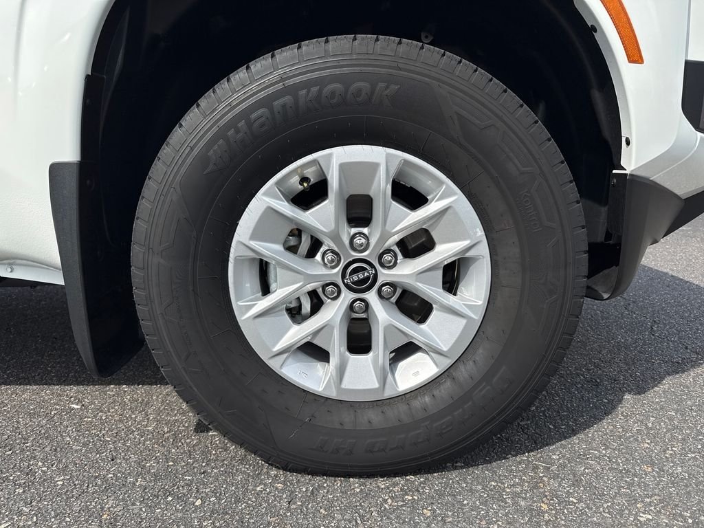 Used 2026 White Nissan S image 11
